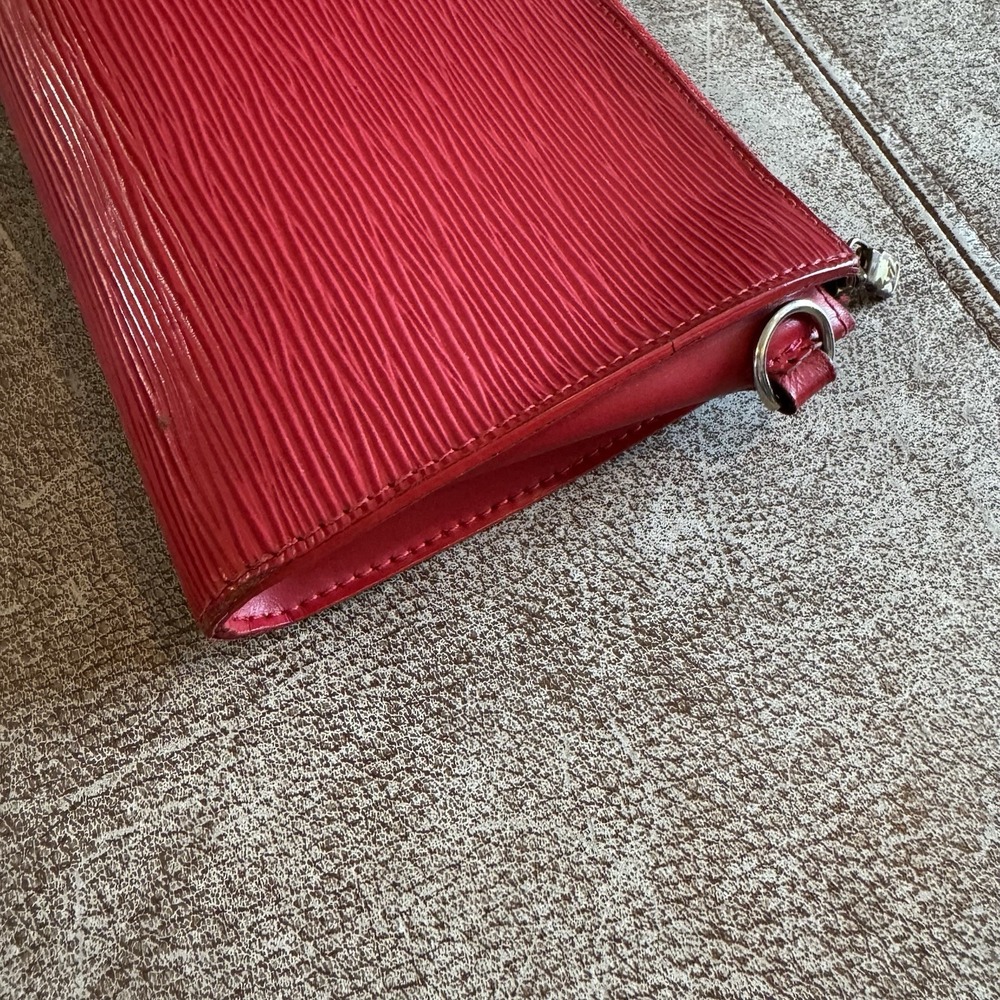 Vintage Louis Vuitton Epi Pochette Accessories Red Leather Clutch France - Picture 9 of 16